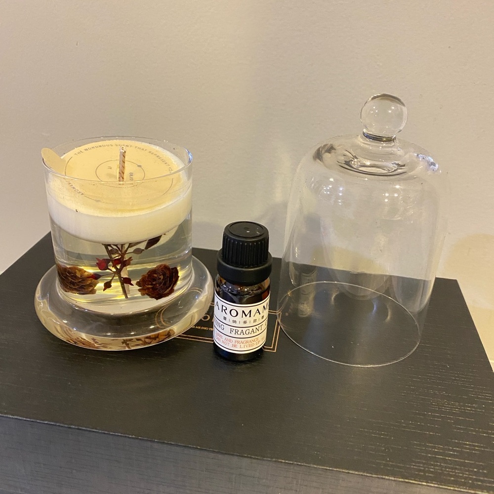 New! Aroma Candle and Essential Oils Set